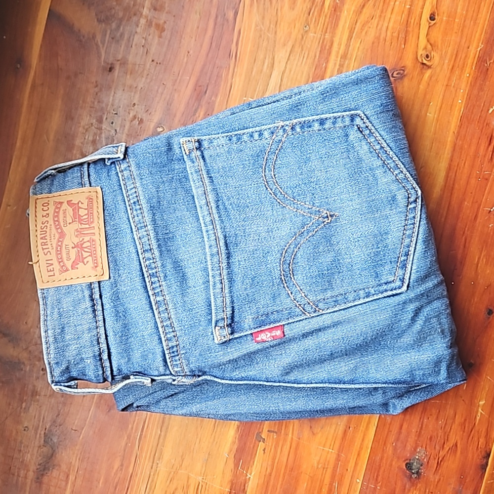 Levi's High Rise Skinny Ankle Jeans w/ button fly